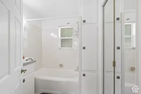 Bath - 86 N 300 E, Fairview, UT 84629 photo 1 of 5