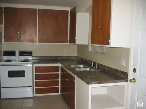 1324 E 4170 S, Millcreek, UT 84124 photo 2