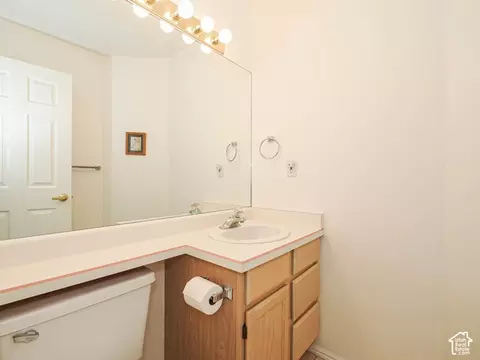 Bath - 2081 E Rainbow Point Dr, Holladay, UT 84124 photo 1 of 6