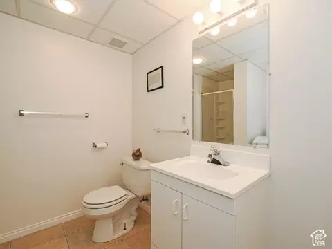 Bath - 2081 E Rainbow Point Dr, Holladay, UT 84124 photo 6 of 6
