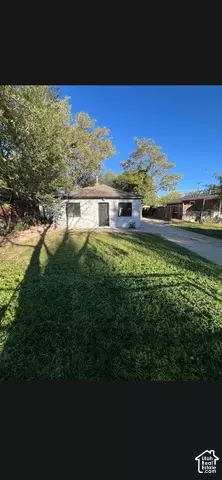 920 N Catherine St W, Salt Lake City, UT 84116