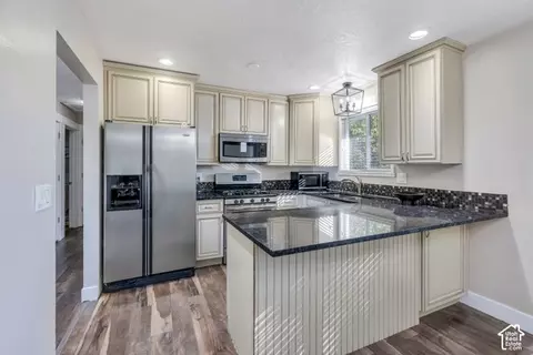 6473 S Dixie Dr W, West Jordan, UT 84084