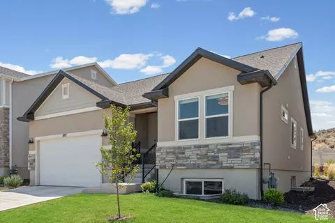 617 N Bennedict Dr, Saratoga Springs, UT 84045