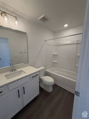 Bath - 2019 Leap Frog Rd W #916, Eagle Mountain, UT 84005 photo 3 of 4