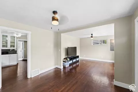 Living - 467 E Vine St, Tooele, UT 84074 photo 3 of 3