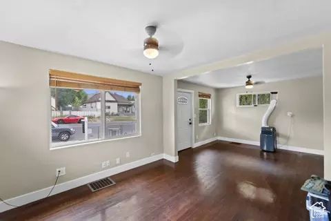 Living - 467 E Vine St, Tooele, UT 84074 photo 2 of 3