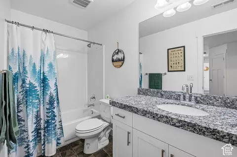Bath - 7287 N Clear Sky Ln, Eagle Mountain, UT 84005 photo 1 of 3