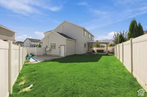 Exterior - 7287 N Clear Sky Ln, Eagle Mountain, UT 84005 photo 4 of 7