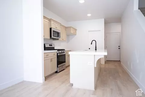 Kitchen - 1324 E Goldie Lou Ln UNIT EAGLE, Eagle Mountain, UT 84005 photo 1 of 1