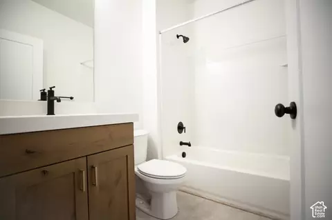 Bath - 1324 E Goldie Lou Ln UNIT EAGLE, Eagle Mountain, UT 84005 photo 2 of 2