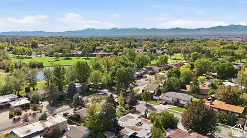 View/Area - 746 E Pontiac Dr, Murray, UT 84107 photo 6 of 8