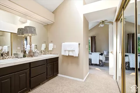 Bath - 3980 S Dewcrest Cir E, Holladay, UT 84124 photo 2 of 6