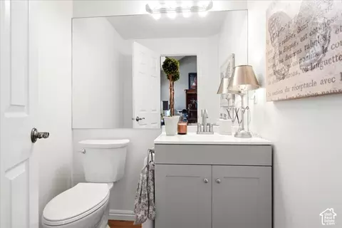 Bath - 3980 S Dewcrest Cir E, Holladay, UT 84124 photo 6 of 6