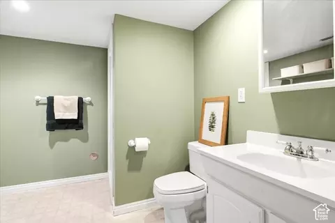 Bath - 3980 S Dewcrest Cir E, Holladay, UT 84124 photo 3 of 6