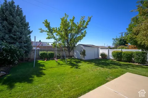 Exterior - 260 E Ashbrook Cir, Midvale, UT 84047 photo 2 of 2