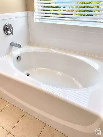 Bath - 437 N 650 E, Springville, UT 84663 photo 2 of 4