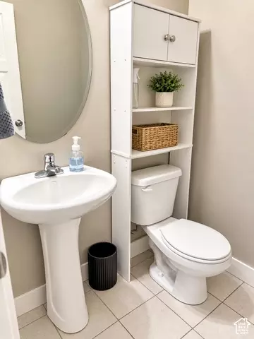 Bath - 437 N 650 E, Springville, UT 84663 photo 1 of 4