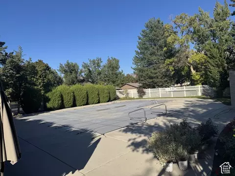 Exterior - 6540 S 1660 E, Murray, UT 84121 photo 13 of 13