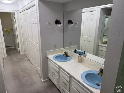 Bath - 6540 S 1660 E, Murray, UT 84121 photo 1 of 8