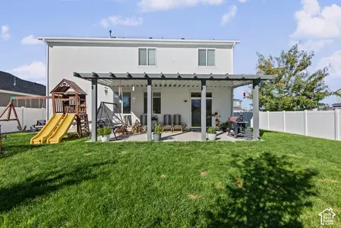 Exterior - 3457 S Birch Ln, Syracuse, UT 84075 photo 9 of 11