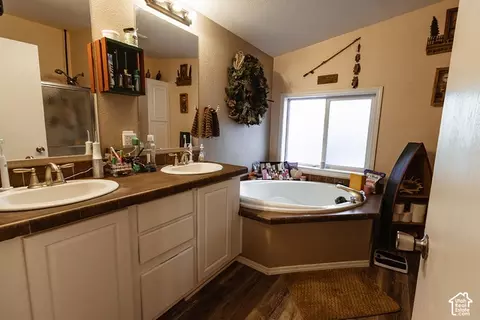 Bath - 15079 E 5500 S, Randlett, UT 84063 photo 4 of 4