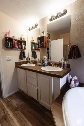 Bath - 15079 E 5500 S, Randlett, UT 84063 photo 1 of 4