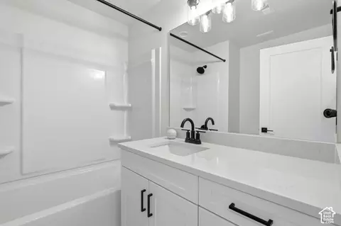 Bath - 7629 S 300 E, Midvale, UT 84047 photo 3 of 5