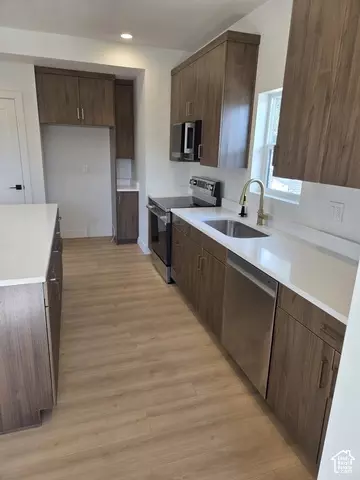 Kitchen - 7629 S 300 E, Midvale, UT 84047 photo 4 of 7