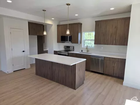 Kitchen - 7629 S 300 E, Midvale, UT 84047 photo 3 of 7