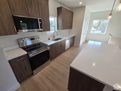 Kitchen - 7629 S 300 E, Midvale, UT 84047 photo 5 of 7