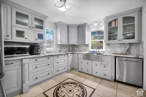 Kitchen - 490 N State St, Mount Pleasant, UT 84647 photo 1 of 2