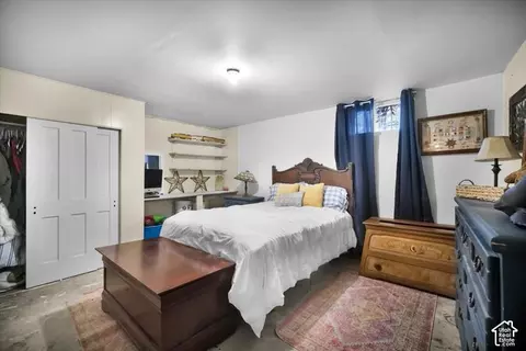 Bedroom - 490 N State St, Mount Pleasant, UT 84647 photo 3 of 7