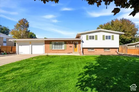 4266 S Morris St W, Taylorsville, UT 84129