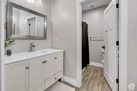 Bath - 541 E 8900 S, Paradise, UT 84328 photo 4 of 6