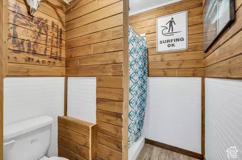 Bath - 541 E 8900 S, Paradise, UT 84328 photo 6 of 6