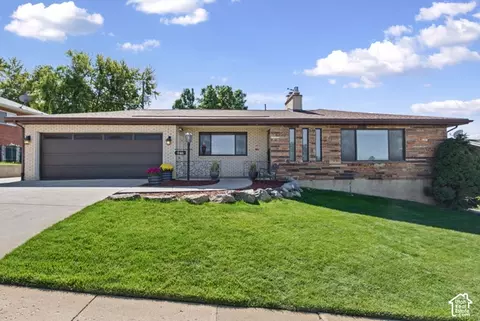 Exterior - 946 E Arlington Way S, Bountiful, UT 84010 photo 2 of 11