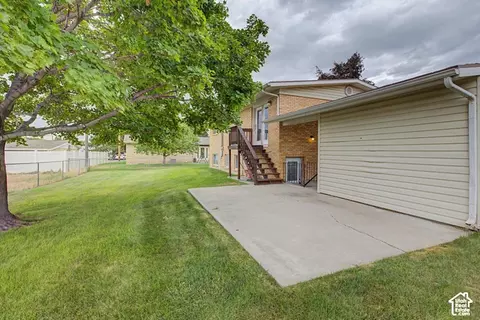 Exterior - 626 S 400 E #A-B, Payson, UT 84651 photo 3 of 4