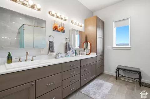 Bath - 548 E Brook Ln, Manila, UT 84046 photo 7 of 14