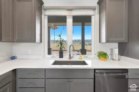 Kitchen - 548 E Brook Ln, Manila, UT 84046 photo 7 of 16