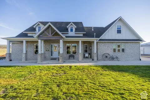 Exterior - 548 E Brook Ln, Manila, UT 84046 photo 5 of 14