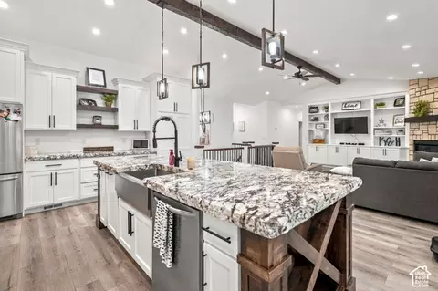 Kitchen - 244 E Sevier River Rd, Central Valley, UT 84754 photo 4 of 6