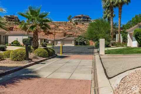 View/Area - 23 N Shadow Dr, Washington, UT 84780 photo 5 of 5