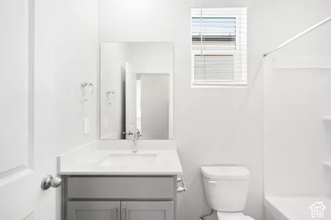 Bath - 908 E Cody St #6116, Eagle Mountain, UT 84005 photo 1 of 3