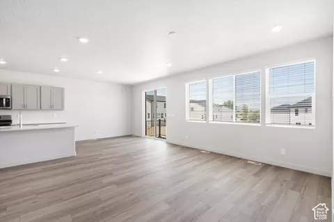Living - 908 E Cody St #6116, Eagle Mountain, UT 84005 photo 4 of 6