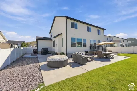 Exterior - 7939 N Seattle Slew Rd, Eagle Mountain, UT 84005 photo 10 of 10