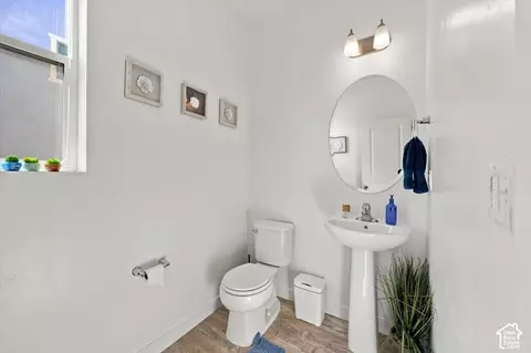 Bath - 7939 N Seattle Slew Rd, Eagle Mountain, UT 84005 photo 5 of 6