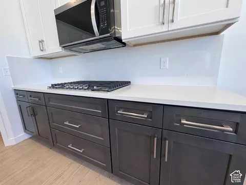 Kitchen - 2577 N Scarlet Rd #256, Eagle Mountain, UT 84005 photo 2 of 3