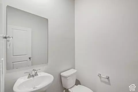 Bath - 918 E Cody St #6117, Eagle Mountain, UT 84005 photo 1 of 3
