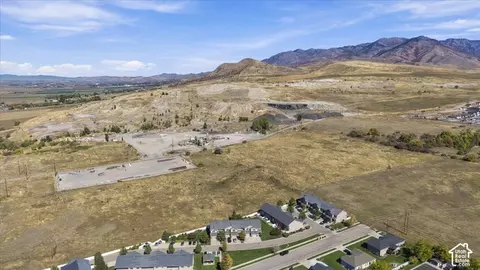 View/Area - 221 E 700 N, Smithfield, UT 84335 photo 3 of 10