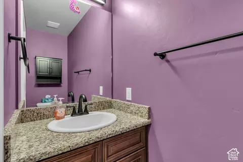 Bath - 4689 N Conestoga Way, Eagle Mountain, UT 84005 photo 1 of 4
